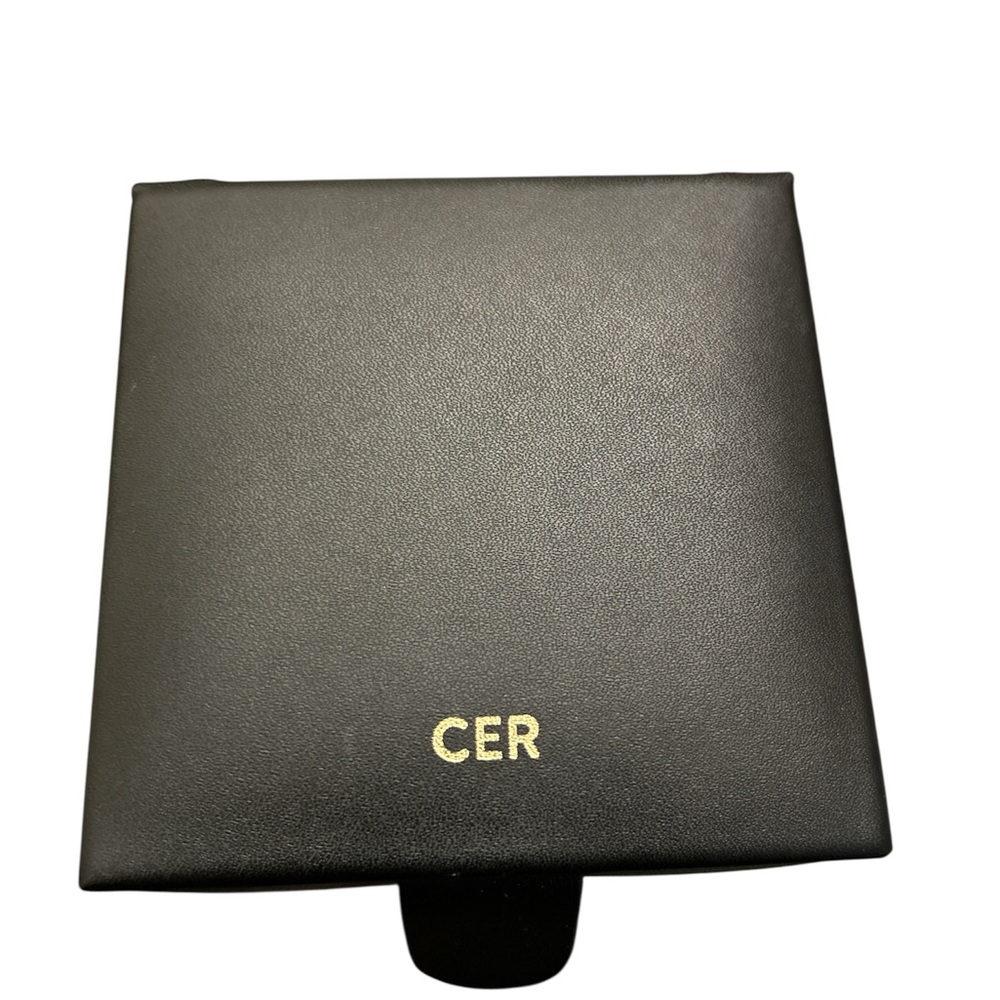 Mejuri Small Jewelry Box Organizer in Black And Cream Anti Tarnish Microsuede - Picture 3 of 8